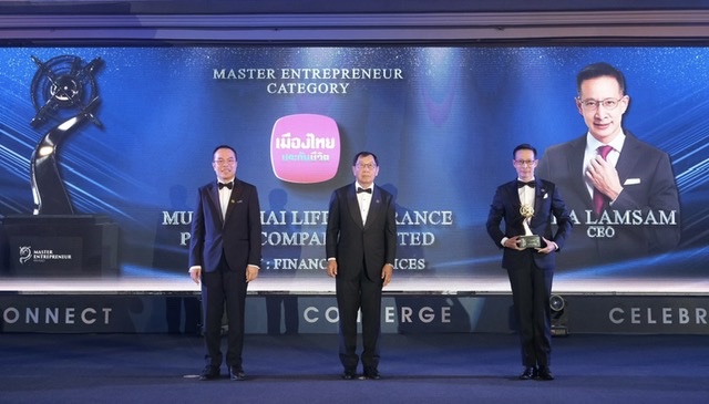 สาระ ล่ำซำ คว้ารางวัลสุดยอดผู้บริหารองค์กรระดับสากลMaster Entrepreneur Categoryต่อเนื่องเป็นปีที่ 2พร้อมอีก 2 รางวัลใหญ่ “Corporate Excellence Category และ Inspirational Brand Category”จาก Asia Pacific Enterprise Awards (APEA) Thailand 2022