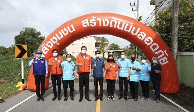 ธนชาตประกันภัย ลุย 2 ชุมชนพนัสนิคม เร่งแก้ปัญหาอุบัติเหตุถนนสายรอง