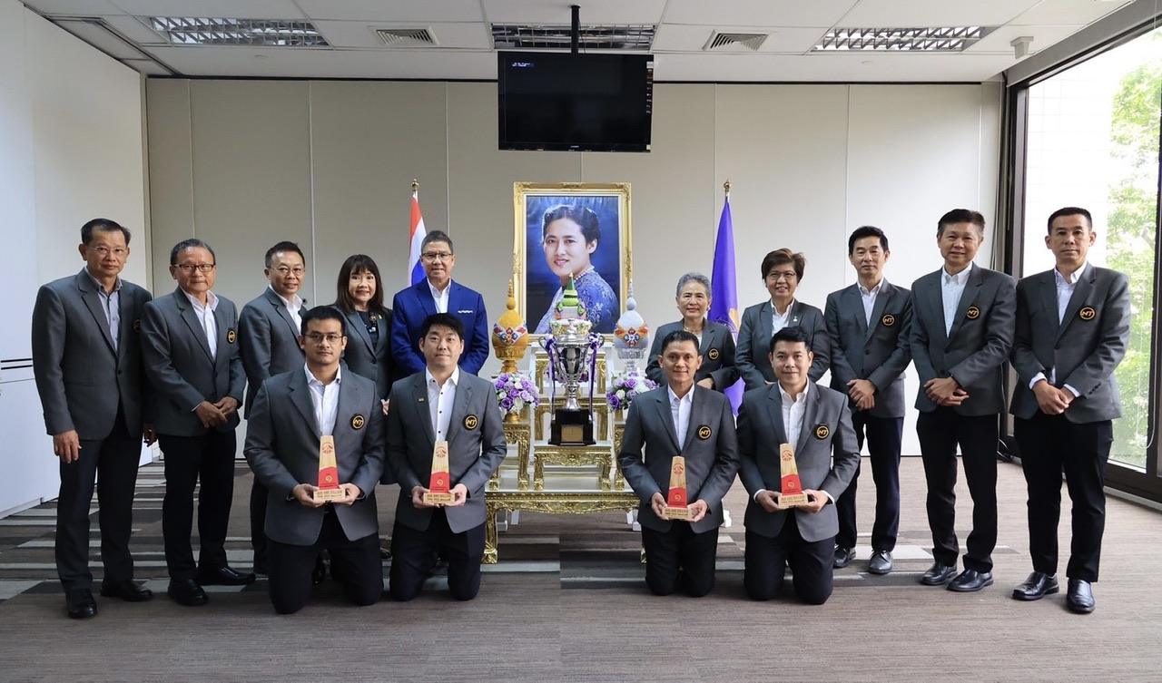 เอไอเอ ประเทศไทย จัดพิธีมอบรางวัลถ้วยพระราชทานสมเด็จพระกนิษฐาธิราชเจ้ากรมสมเด็จพระเทพรัตนราชสุดาฯ สยามบรมราชกุมารี ให้แก่ทีมผู้ชนะในการระดมทุนเพื่อร่วมบริจาคสภากาชาดไทย จากกิจกรรม AIA One Billion Trail 2022