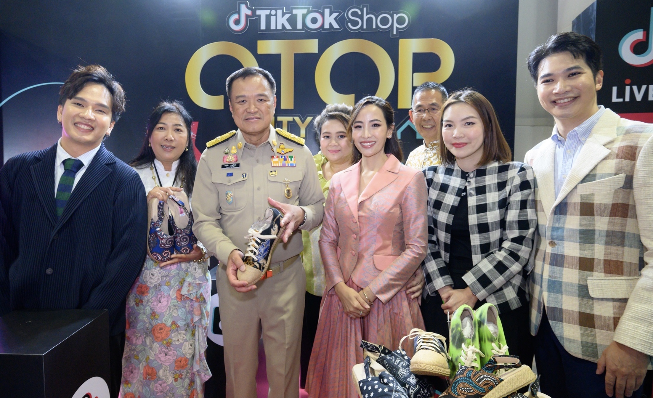 TikTok ผนึกกำลังกรมพัฒนาชุมชนเดินหน้าสนับสนุน OTOP ในงาน OTOP City 2023