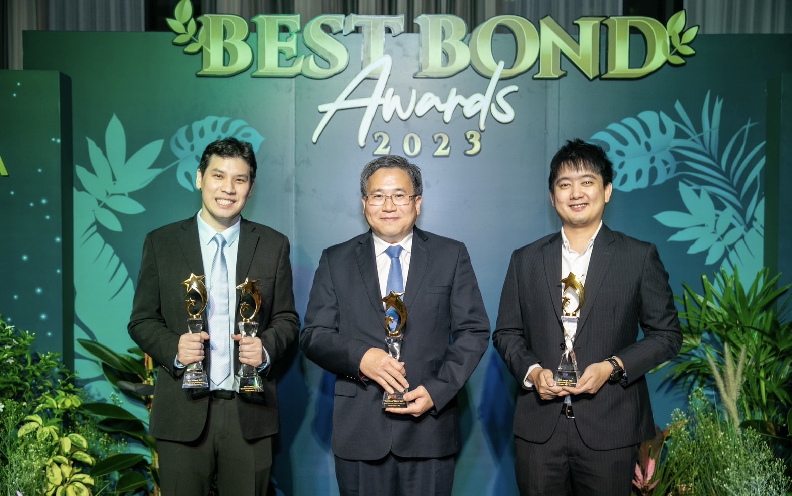 ธนาคารกรุงเทพ  คว้า 4 รางวัลยกย่ององค์กรยอดเยี่ยมในงานมอบรางวัล ‘ตราสารหนี้ยอดเยี่ยมแห่งปี 2566’ย้ำภาพ ‘เพื่อนคู่คิด’ โซลูชันทางการเงิน ยกระดับตลาดทุนไทยตอบโจทย์ความยั่งยืน