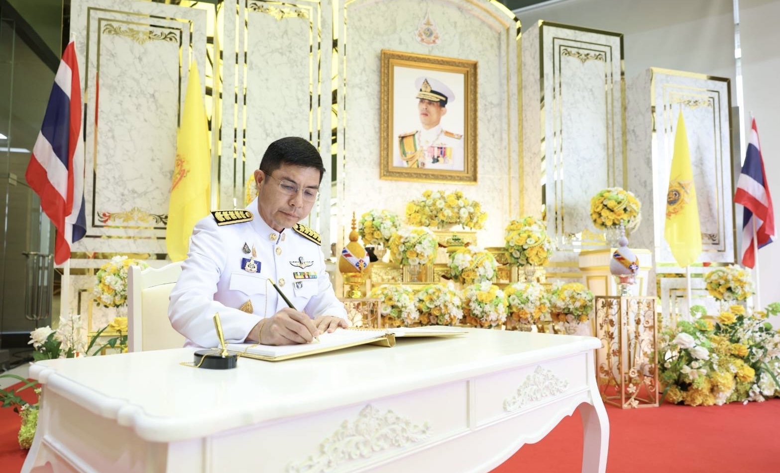 ธ.ก.ส. ถวายพระพรชัยมงคลเนื่องในวันเฉลิมพระชนมพรรษาพระบาทสมเด็จพระเจ้าอยู่หัว