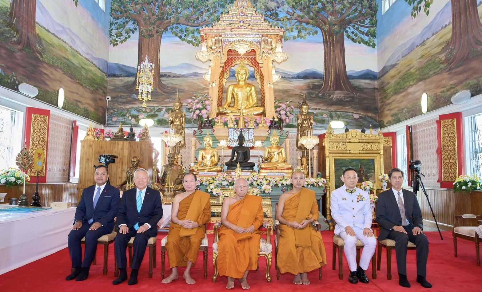 ไทยประกันชีวิต น้อมถวายผ้าพระกฐินพระราชทาน ประจำปี 2567